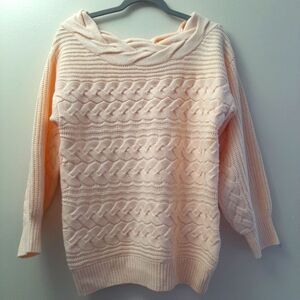 Venus Chucky Knit Sweater size Small color Peach Little Oversized